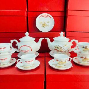 Bo tach tra Bat Trang