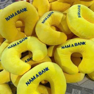 GỐI CỔ THÊU LOGO