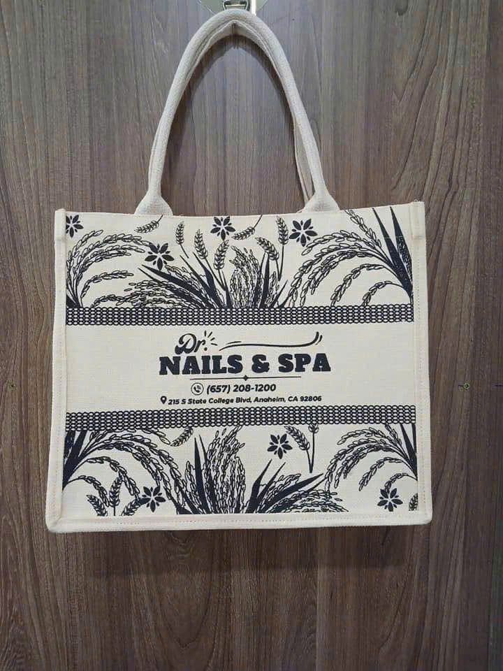 Tui vai in logo qua tang