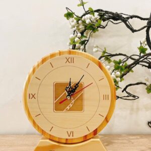 dong ho de ban qua tang bang go