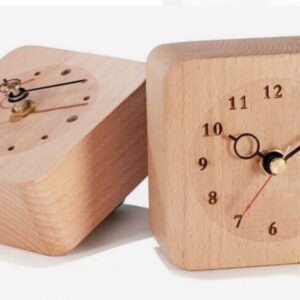 dong ho go de ban khac logo